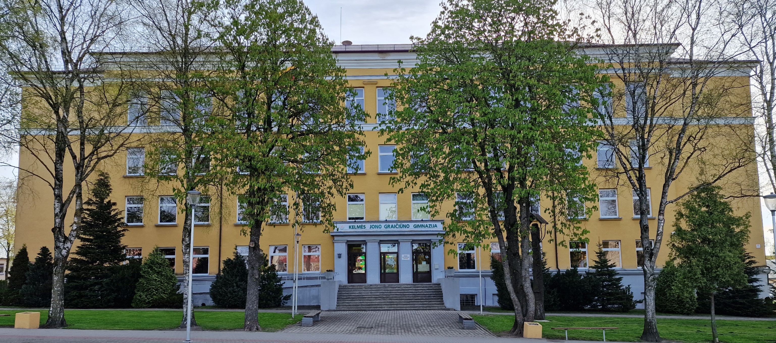 © Kelmės Jono Graičiūno gimnazija